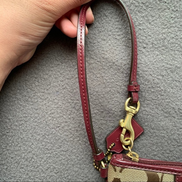 Coach Wristlet - Picture 5 of 6